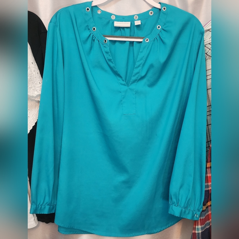 NY&Co blouse sz.xl like new